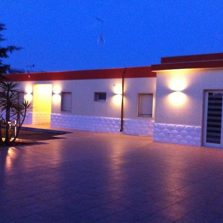 Hotel Giardino Modugno Bagian luar foto