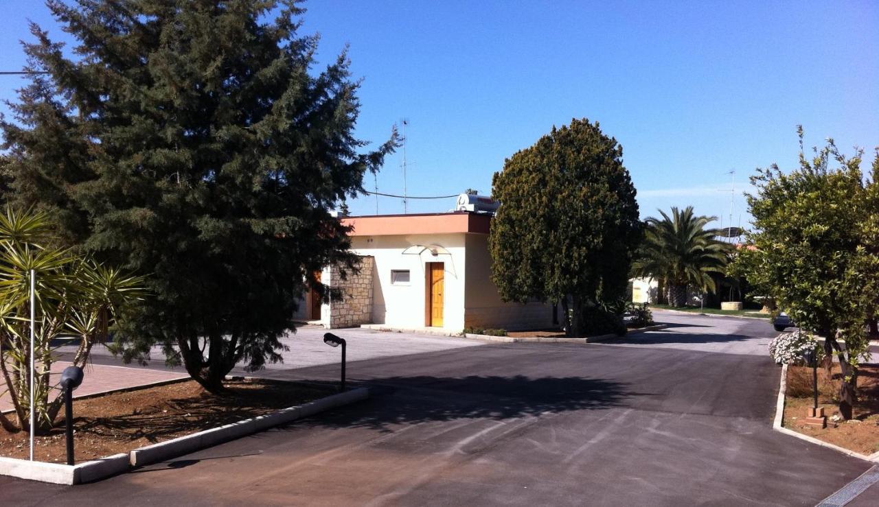 Hotel Giardino Modugno Bagian luar foto