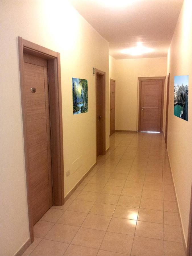 Hotel Giardino Modugno Bagian luar foto