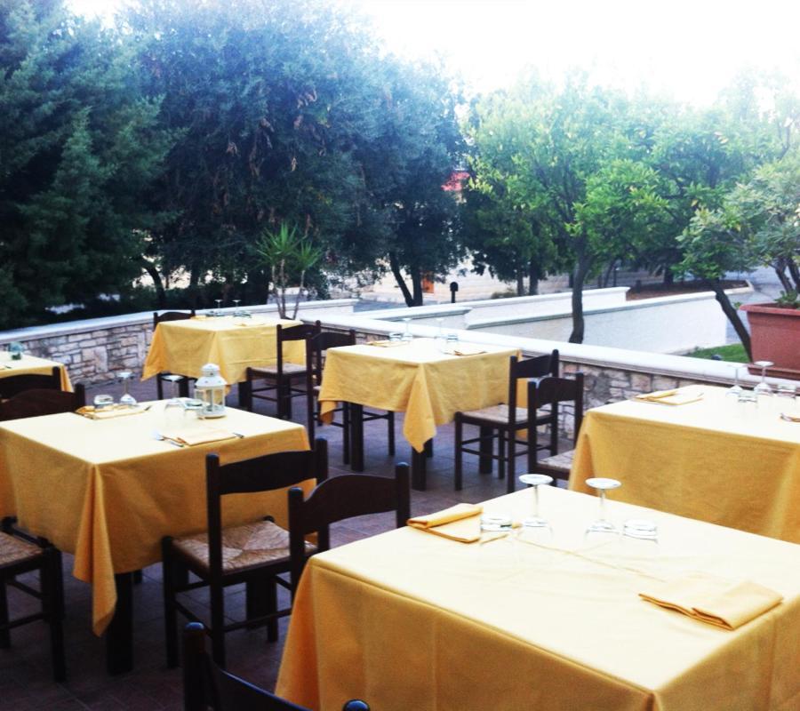 Hotel Giardino Modugno Bagian luar foto